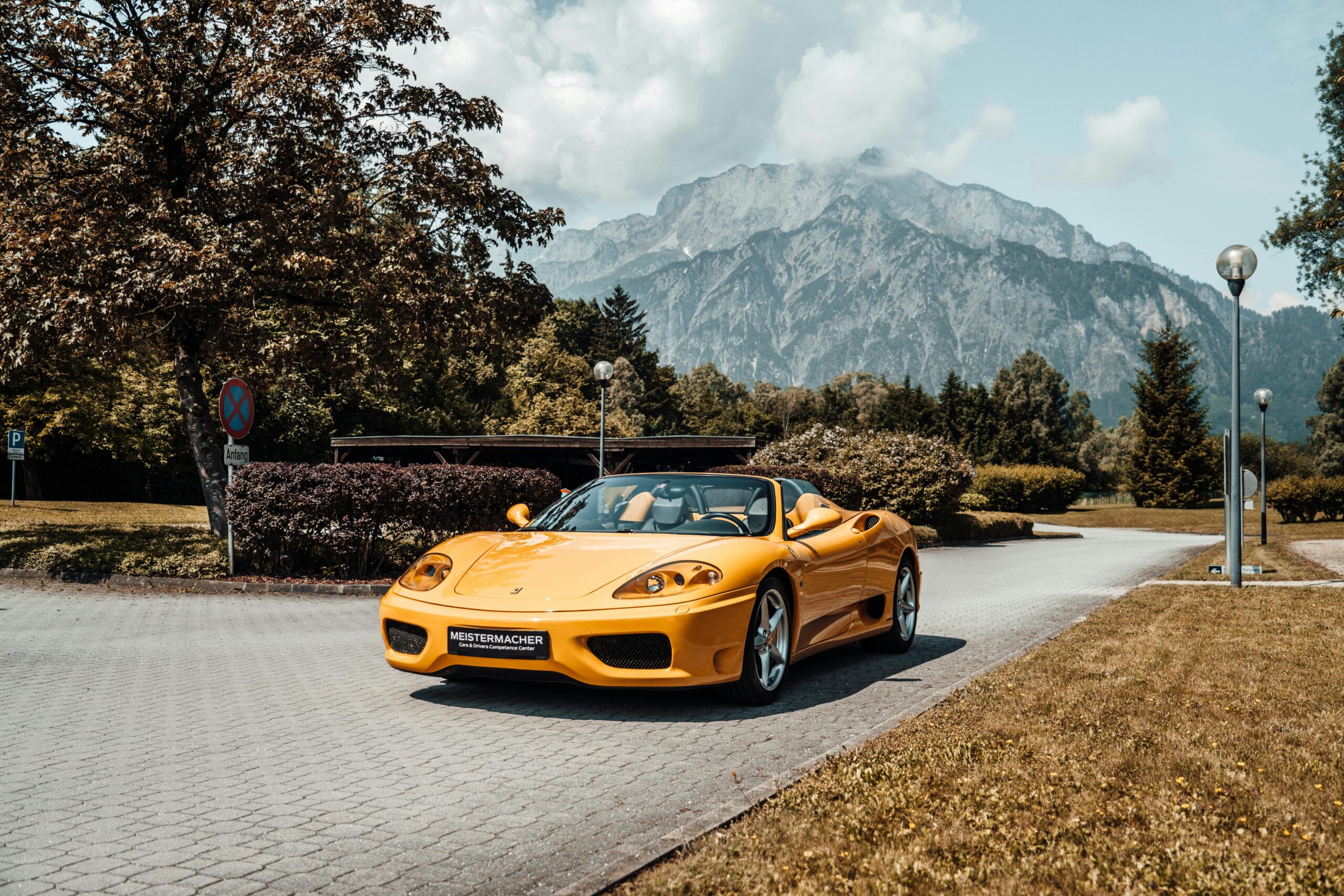Kostenloses Stock Foto zu abenteuer, automobil, bäume