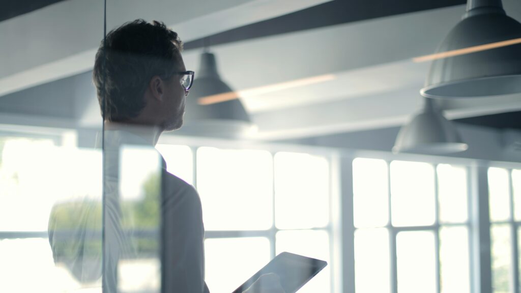 Grundlagen des Online-Business: Strategien und Herausforderungen