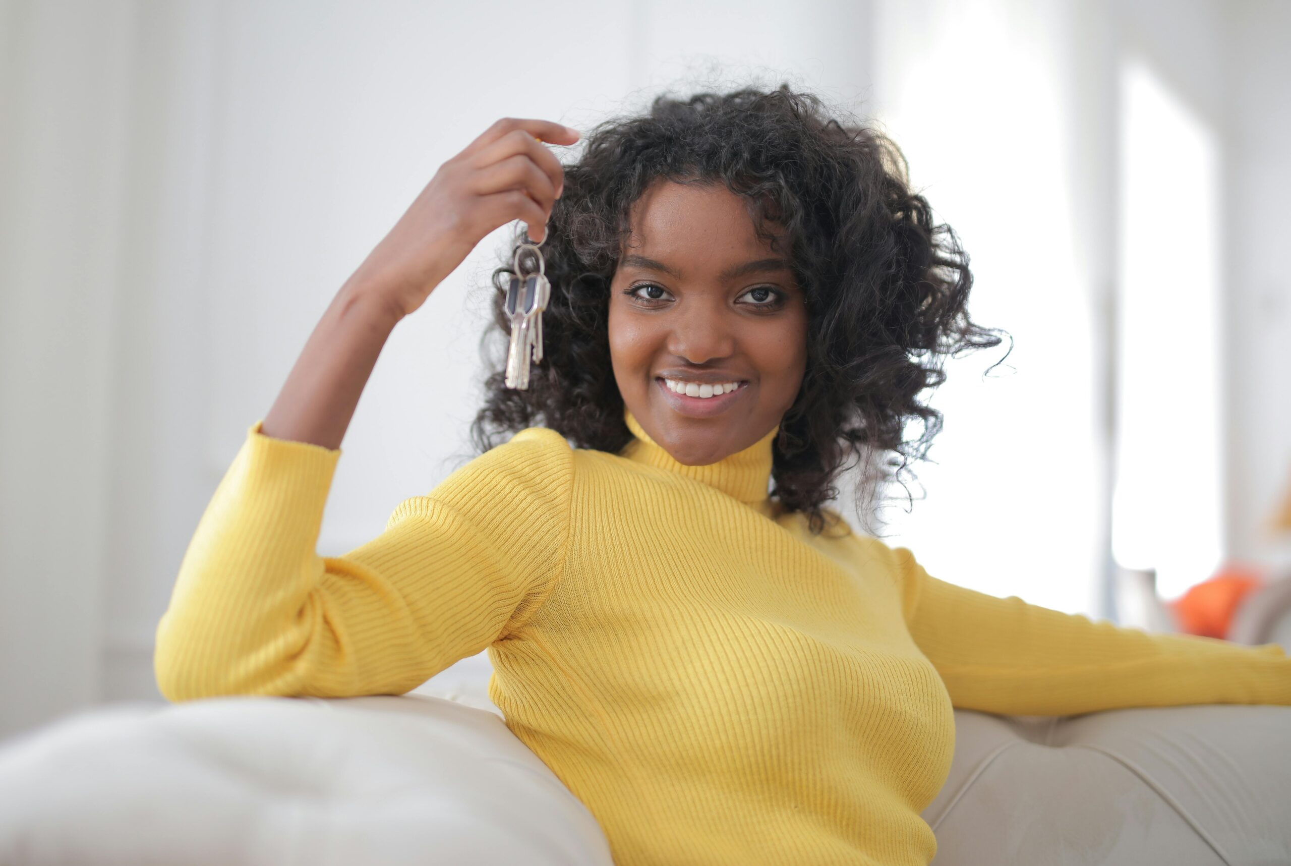 Kostenloses Stock Foto zu #indoor, afroamerikaner, afroamerikaner-frau
