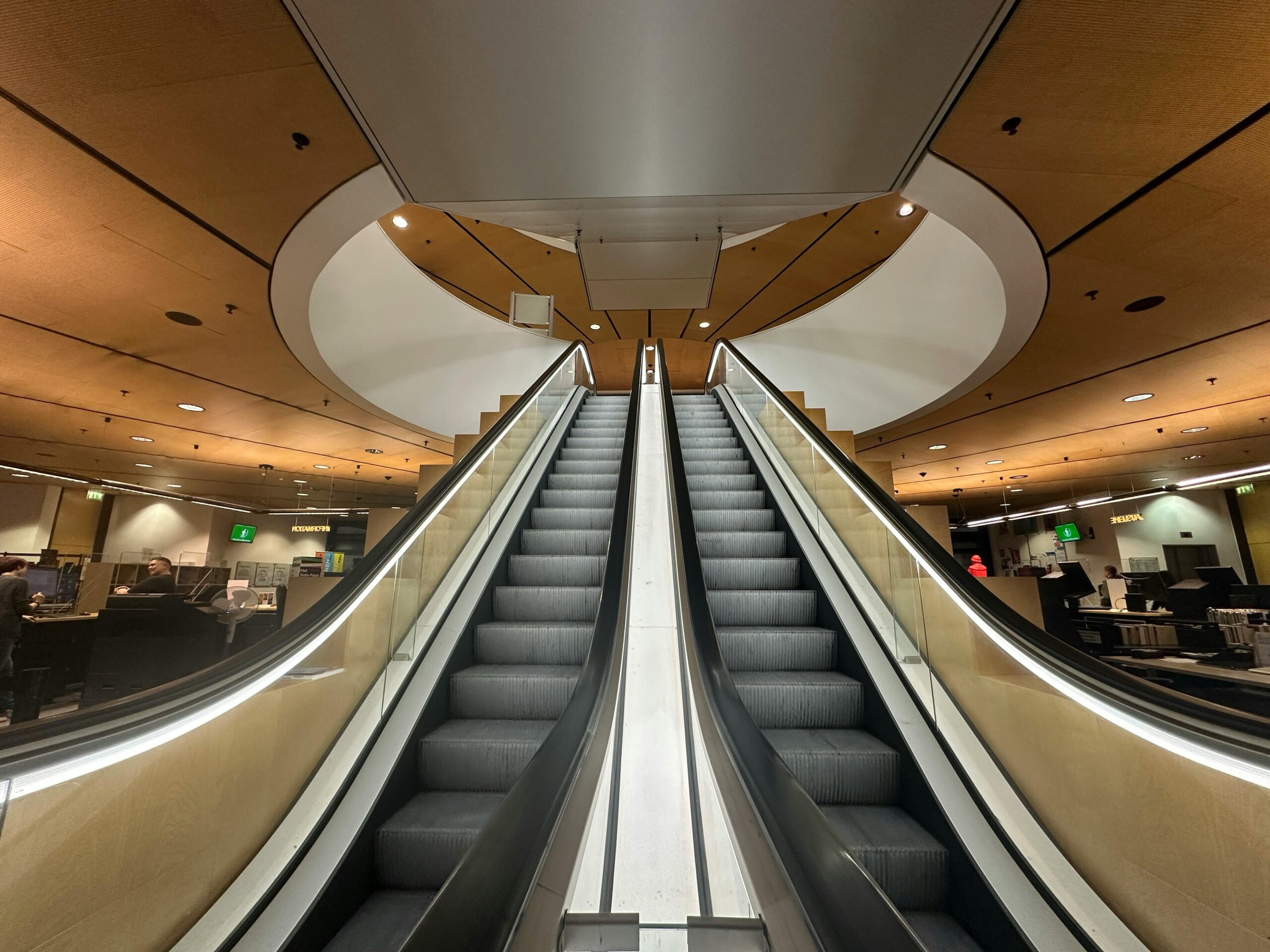 Kostenloses Stock Foto zu #indoor, architektonisches merkmal, bau